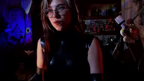 Snapshot of witch_fiona chatting on February 3, 7:31 pm Goddess of two strapons - Mr. long Don Mr. Pinky online show from February 3, 7:31 pm