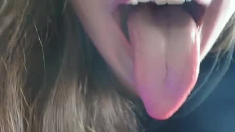 witchbitchmommy online show from February 7, 7:18 pm