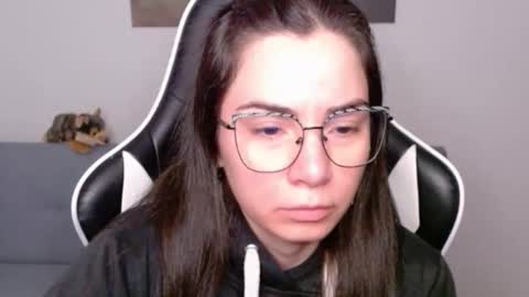 Alex online show from April 8, 2:57 am