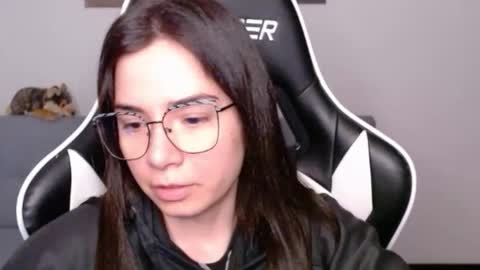 Alex online show from April 19, 2:11 am