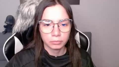 Alex online show from January 6, 2:04 am