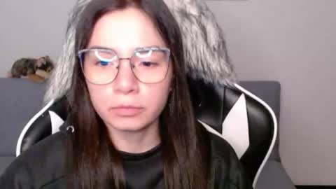 Alex online show from February 13, 3:19 am