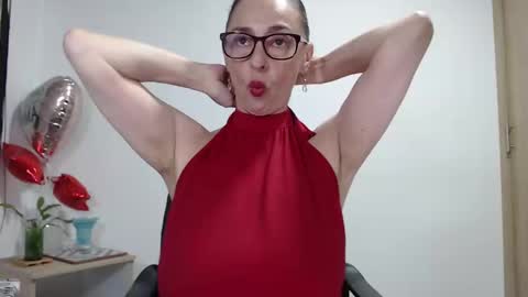 Snapshot of womanhornyx chatting on March 12, 9:35 pm Womanhornyx online show from March 12, 9:35 pm