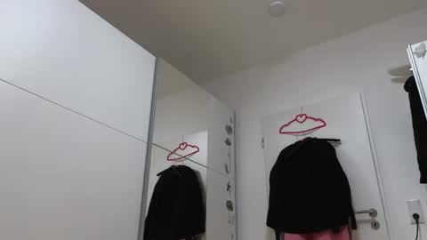 Wondergirl online show from October 23, 7:58 am