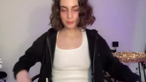 Stia online show from March 6, 6:16 pm