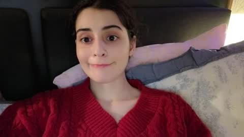 Stia online show from December 17, 5:06 pm