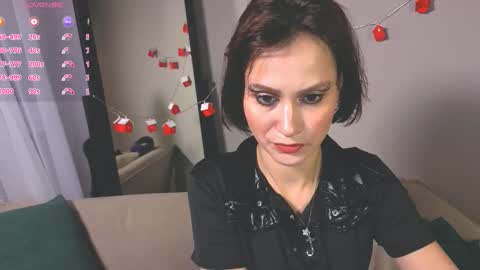 worsh1p_me online show from December 18, 4:34 pm