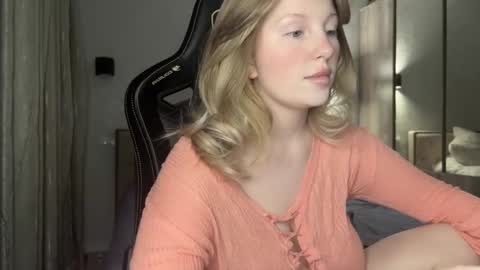 eva online show from December 5, 4:23 pm