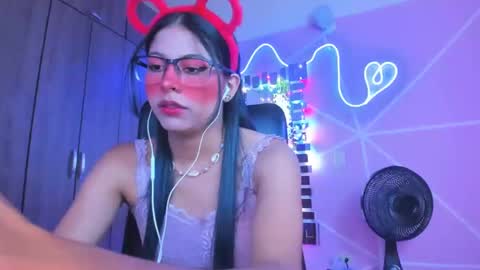 Snapshot of xallysonx_ chatting on January 25, 11:24 am XALLYSONX online show from January 25, 11:24 am