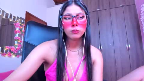Snapshot of xallysonx_ chatting on September 13, 2:03 pm XALLYSONX online show from September 13, 2:03 pm