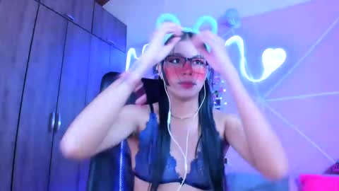 Snapshot of xallysonx_ chatting on February 27, 11:52 am XALLYSONX online show from February 27, 11:52 am