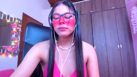 Snapshot of xallysonx_ chatting on September 10, 1:44 pm XALLYSONX online show from September 10, 1:44 pm