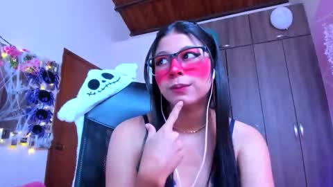 Snapshot of xallysonx_ chatting on October 16, 12:30 pm XALLYSONX online show from October 16, 12:30 pm