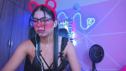 Snapshot of xallysonx_ chatting on January 31, 11:24 am XALLYSONX online show from January 31, 11:24 am