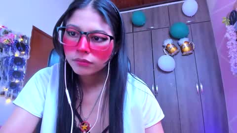 Snapshot of xallysonx_ chatting on October 4, 12:22 pm XALLYSONX online show from October 4, 12:22 pm