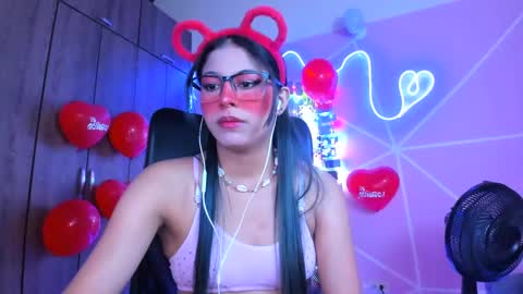 Snapshot of xallysonx_ chatting on February 16, 11:49 am XALLYSONX online show from February 16, 11:49 am