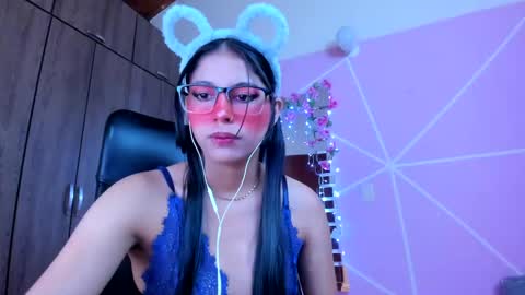 Snapshot of xallysonx_ chatting on March 6, 11:47 am XALLYSONX online show from March 6, 11:47 am