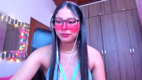 Snapshot of xallysonx_ chatting on September 9, 1:33 pm XALLYSONX online show from September 9, 1:33 pm