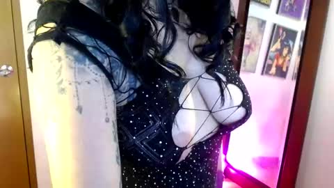 Snapshot of xamara1124 chatting on January 4, 10:34 pm XAMARA1124 online show from January 4, 10:34 pm