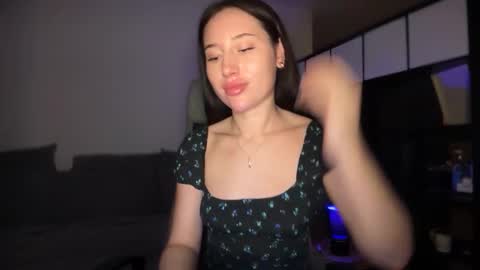 XCuteXbunny online show from October 30, 10:00 pm