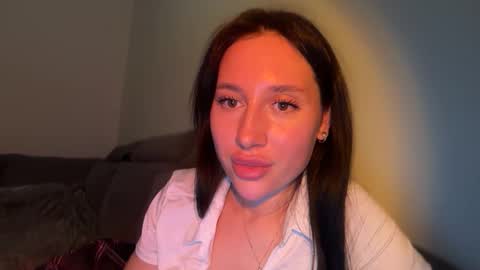 XCuteXbunny online show from October 15, 6:32 pm