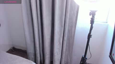 hinata  online show from April 25, 7:44 pm