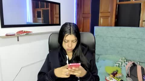 Xina Black online show from January 17, 3:36 am