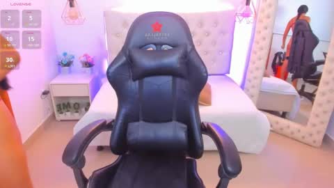 xiomara_cortes online show from January 15, 7:12 pm