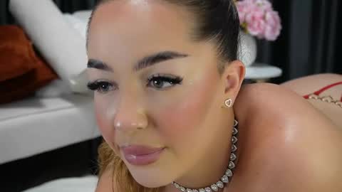 Snapshot of xjuliaax chatting on October 5, 8:03 pm Julia online show from October 5, 8:03 pm