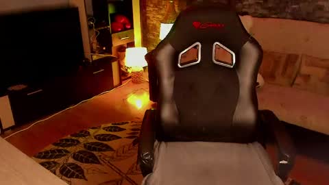 Lara online show from April 22, 9:23 pm