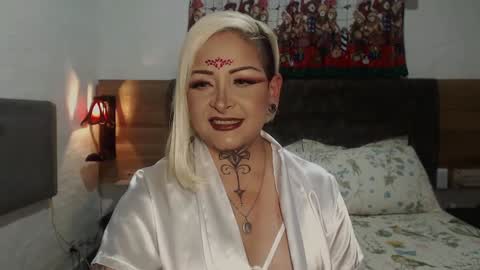 Snapshot of xlisbetx chatting on January 12, 9:19 pm xlisbetx online show from January 12, 9:19 pm