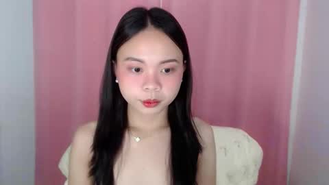 nathalie online show from April 22, 4:48 pm