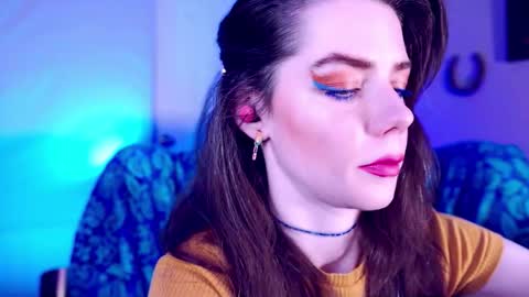 Bella Bondai online show from March 17, 4:16 am