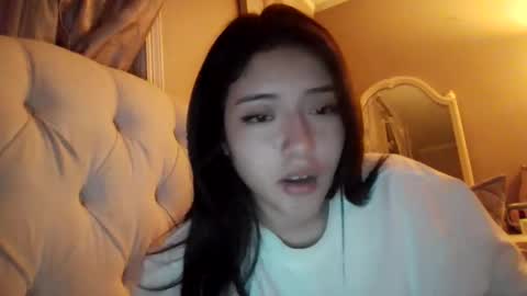 xochampagnemami online show from February 11, 5:42 am