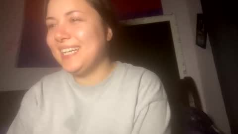 Snapshot of xocrybaby chatting on December 7, 6:48 pm xocrybaby online show from December 7, 6:48 pm