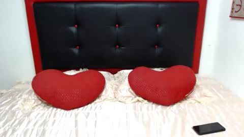 xshopyx online show from February 13, 2:45 am