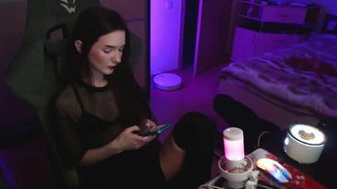 Alice online show from January 9, 4:44 pm