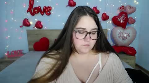 Snapshot of xx_daniella_xx chatting on February 16, 5:48 am xx daniella xx online show from February 16, 5:48 am