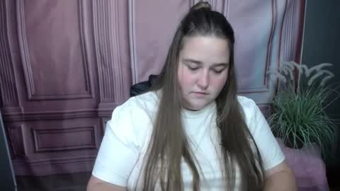 Snapshot of xx_daniella_xx chatting on September 19, 8:24 am xx daniella xx online show from September 19, 8:24 am