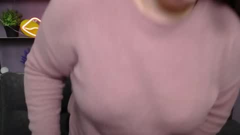 Snapshot of xx_daniella_xx chatting on January 29, 7:43 pm xx daniella xx online show from January 29, 7:43 pm