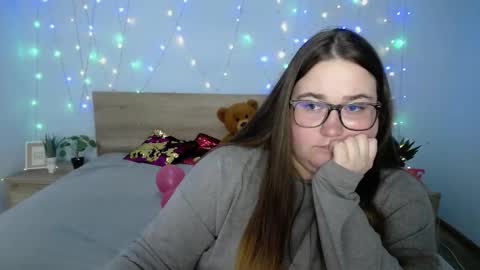 Snapshot of xx_daniella_xx chatting on January 29, 5:30 am xx daniella xx online show from January 29, 5:30 am