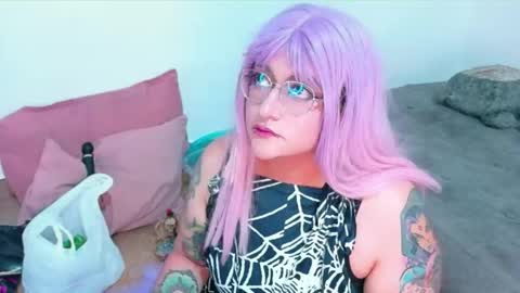 xxgreengoodxx online show from April 29, 2:15 am