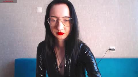 Snapshot of xxx_goddes_xxx chatting on September 28, 8:30 am Andariel online show from September 28, 8:30 am