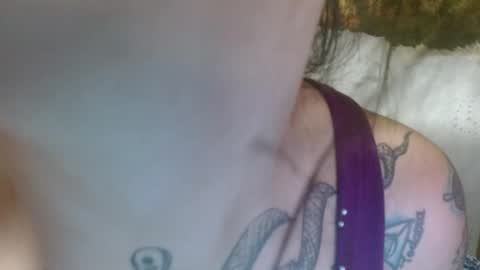 Snapshot of xxx_morena chatting on January 5, 8:42 pm   LILI  online show from January 5, 8:42 pm