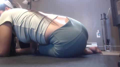 Lola online show from March 5, 6:26 pm