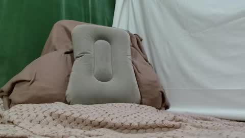 Lola online show from February 27, 7:35 pm