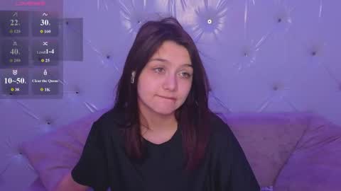 foxy online show from April 30, 6:24 pm