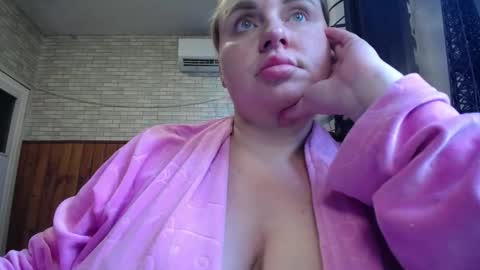 Lana online show from April 22, 10:23 am