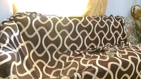 Janne online show from April 6, 7:20 am