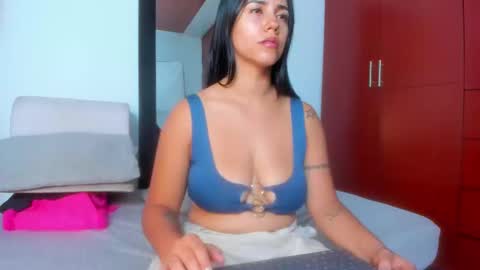 Snapshot of xxxtatianabustyxxx chatting on March 11, 4:40 pm xxxtatianabustyxxx online show from March 11, 4:40 pm